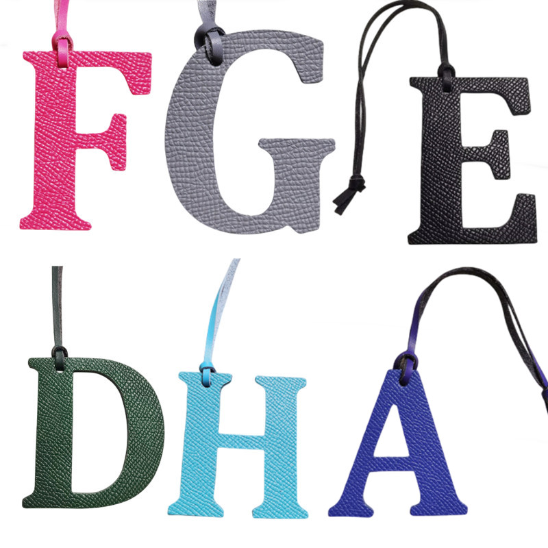 ขายส่งของแท้หนัง D E F G H Ini - Monogram Keychain Leather บทวิจารณ์และราคา