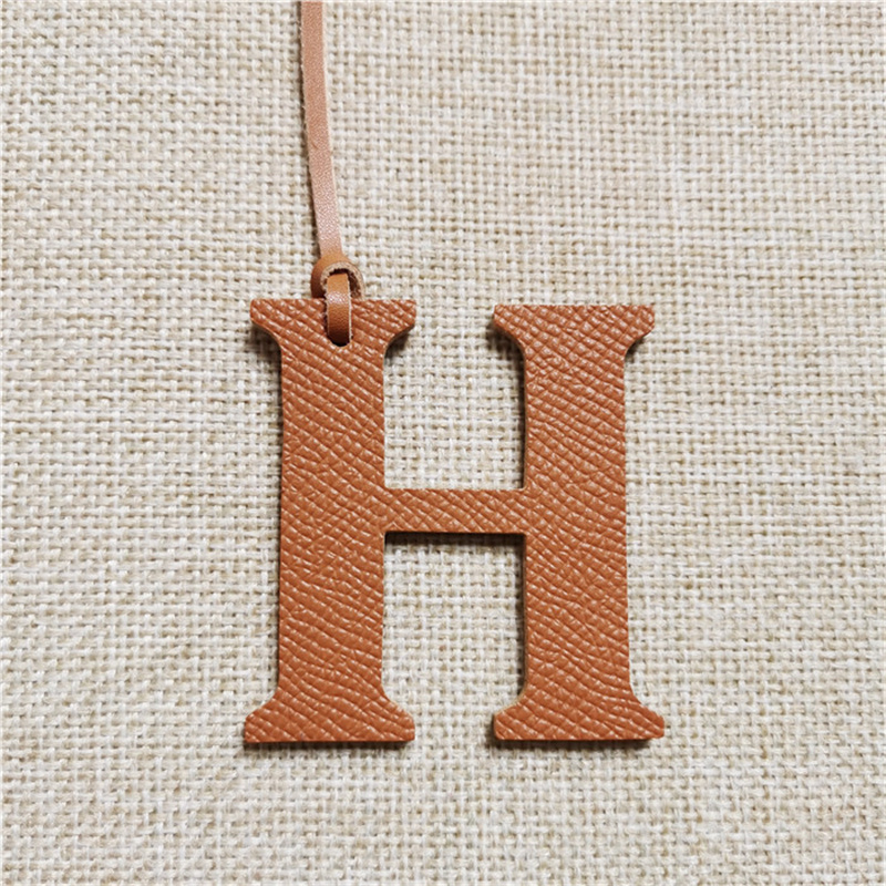 ขายส่งของแท้หนัง D E F G H Ini - Monogram Keychain Leather บทวิจารณ์และราคา